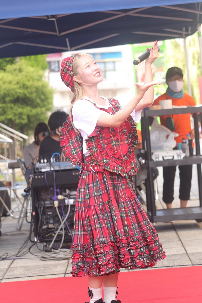 yuya_3m_yoito's tweet photo. 2023.09.24@永山フェスティバル_①
emiu ( @EMIUofficial )
麻鳥桃世🪿( @MatoriMomoyo )
#emiu
#emiu2023
#emiuと元気になるがいね
#アイドル
#ファインダー越しの私の世界
#撮影可能
#推しカメラ
#永山フェスティバル https://t.co/eQnBvaPZ4m