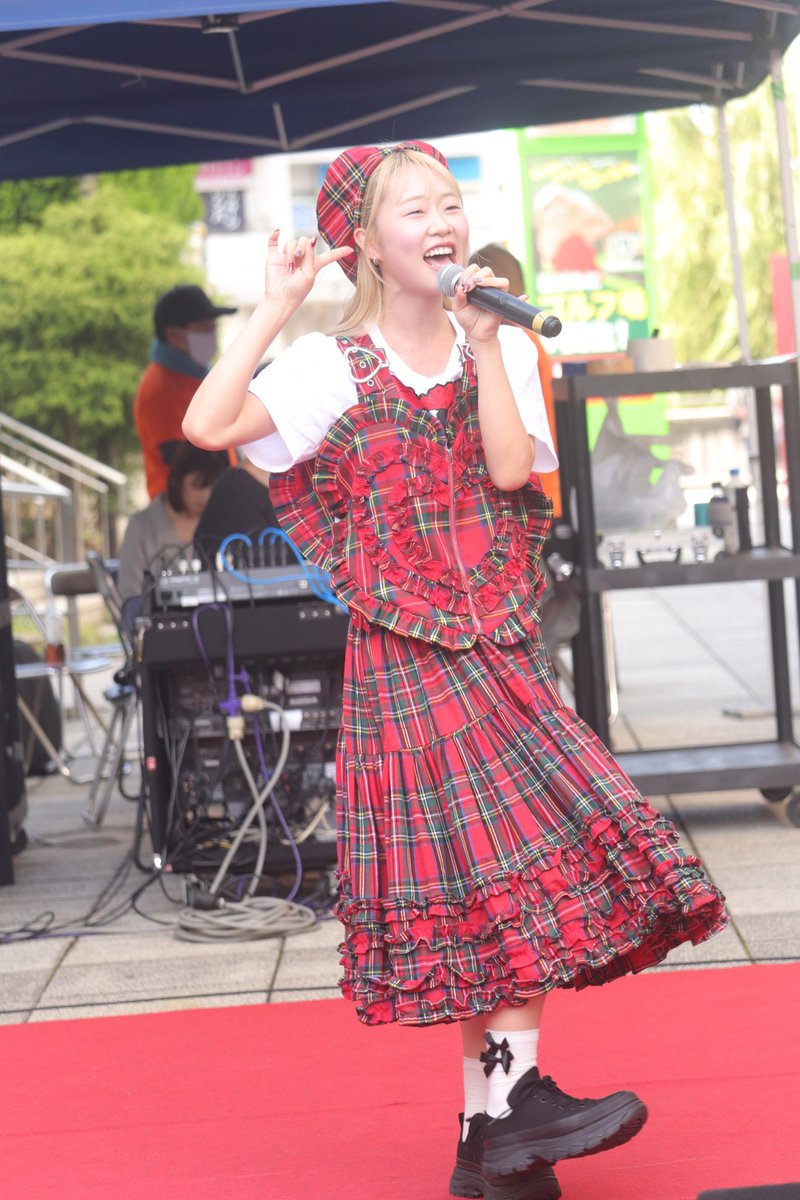 yuya_3m_yoito's tweet photo. 2023.09.24@永山フェスティバル_②
emiu ( @EMIUofficial )
麻鳥桃世🪿( @MatoriMomoyo )
#emiu
#emiu2023
#emiuと元気になるがいね
#アイドル
#ファインダー越しの私の世界
#撮影可能
#推しカメラ
#永山フェスティバル https://t.co/4UV59pDA5G