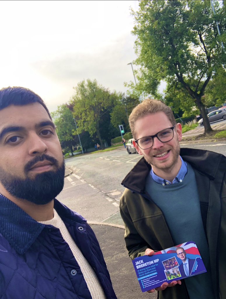 Great morning in Meir South speaking to residents with Jack Brereton MP. Lots of positive feedback from residents regarding things happening in the area, especially the announcement of Meir Station. #Workingallyearround