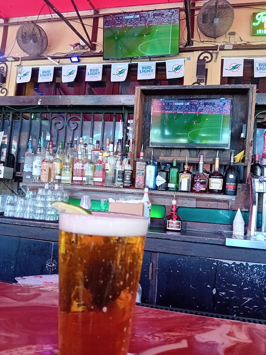 RobFoord1990's tweet photo. @Giants I've started drinking at 10am to help me forget I've got tickets to the game tomorrow 

#UKBuffoonCrew https://t.co/FxbPJHCZ6M