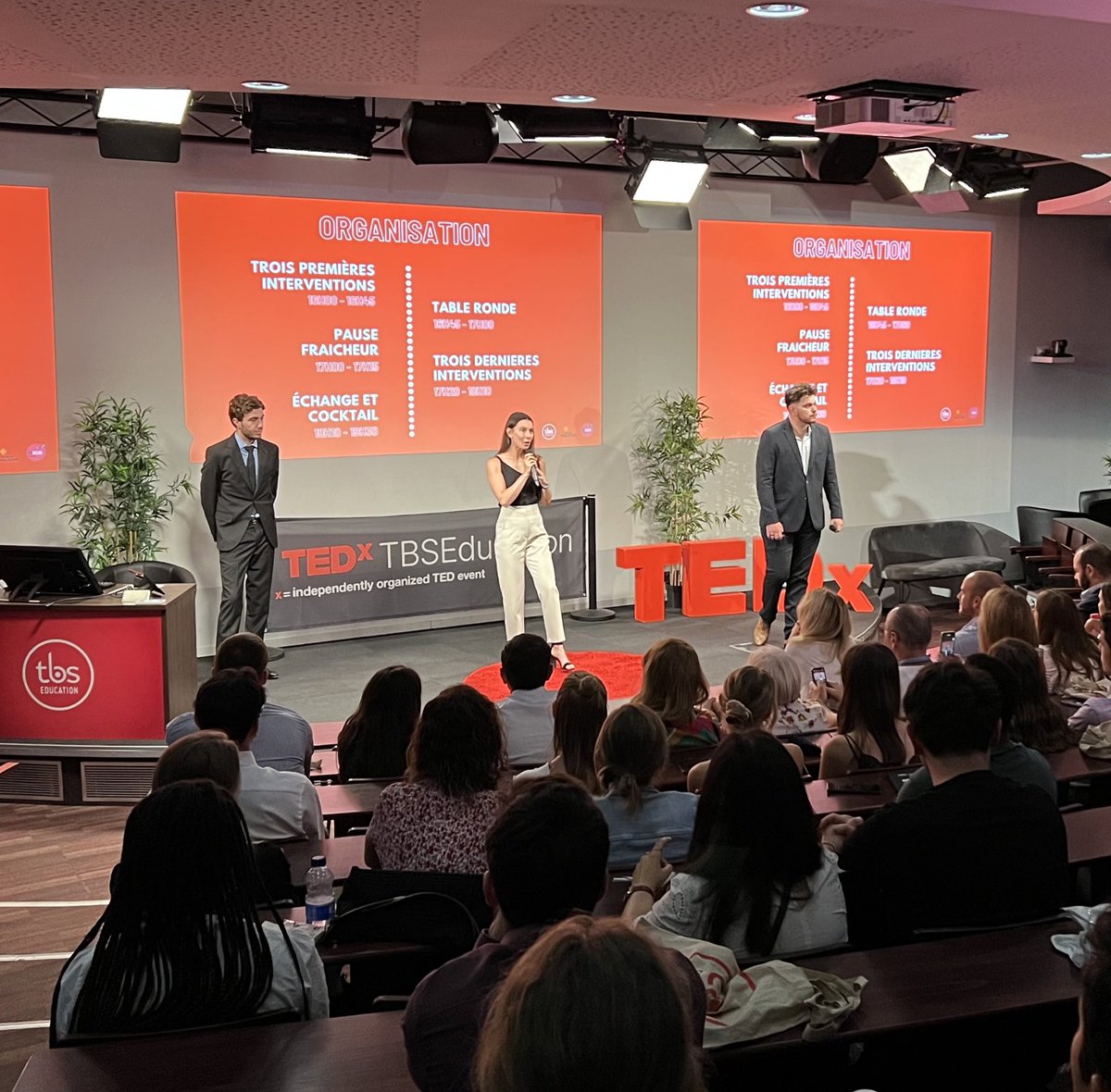 ✨ Lancement de notre TedXTBSEducation2023 ! 

🤝 C'est un plaisir d'accueillir dans notre école 7 intervenantes et intervenants de qualité pour la thématique de cette année : "La fracture : point de rupture pour trouver la force d'avancer"