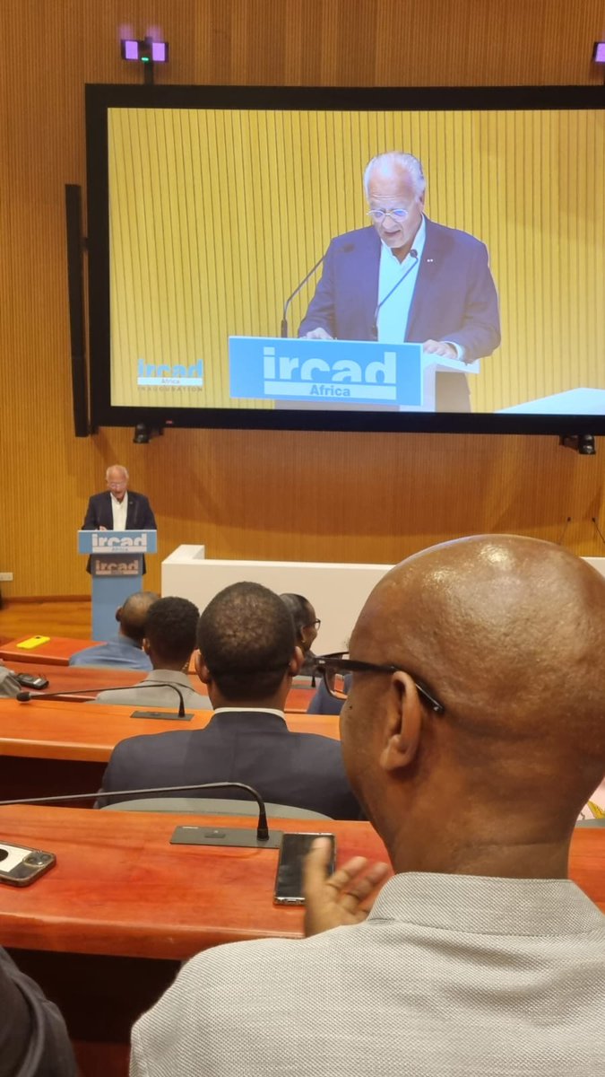Quand #Strasbourg s'exporte à #Kigali : inauguration de l'IRCAD-Africa par le Président <a href="/PaulKagame/">Paul Kagame</a>
Partenaire de <a href="/IrcadFrance/">IrcadFrance</a> du Prof. Jacques Marescaux, ce centre de formation d'excellence à la chirurgie mini-invasive a vocation à former les chirurgiens de tout le continent