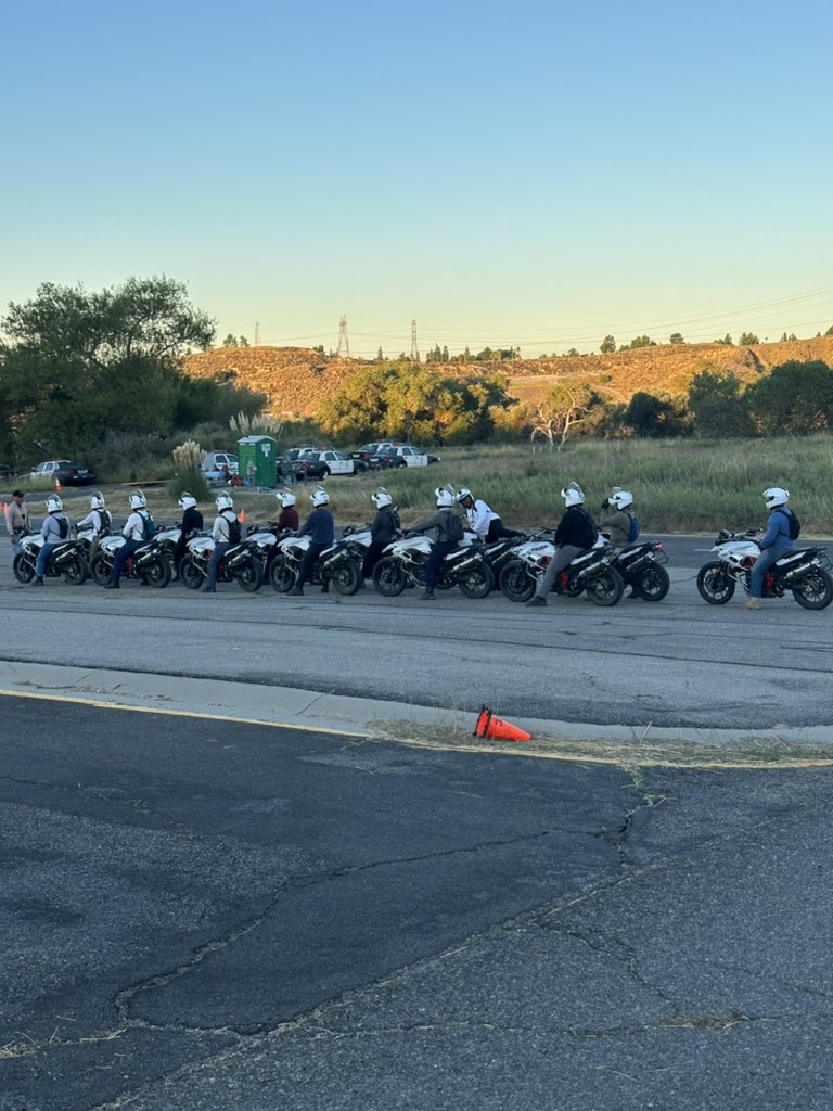 SESMotors's tweet photo. Good Morning Day 6 of Motor School has started. The class is ready for a big day, Maze testing and Braking test https://t.co/DU2sYht0A8