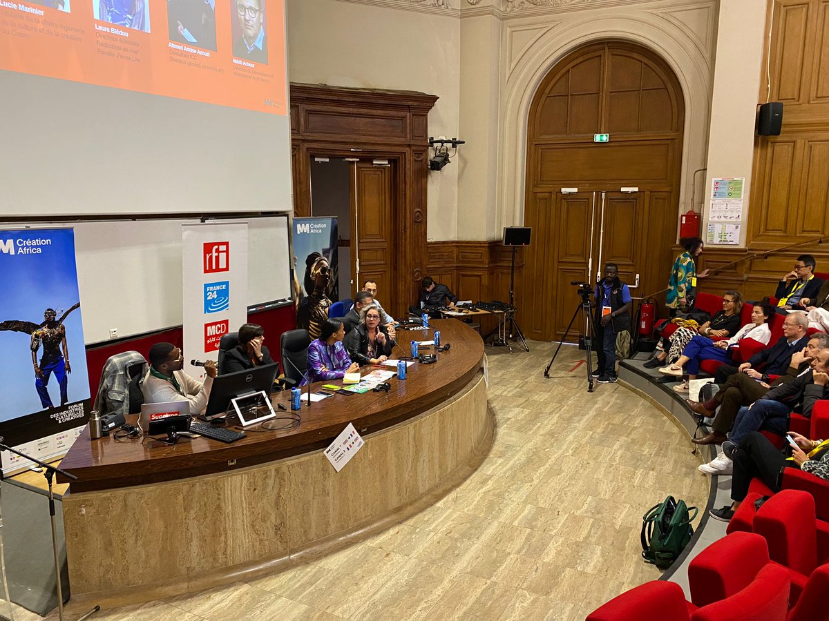 🗣️ À l'occasion du Forum Création Africa 🌍, <a href="/IFParis/">Institut français</a> et <a href="/LeCnam/">Le Cnam</a> vous proposent aujourd'hui 3 tables rondes autour des ICC :

11h - La place de l'auteur
14h - Le potentiel de l'intelligence artificielle
16h - Identités plurielles et création culturelle

ℹ️forumcreationafrica.culture.gouv.fr/programme-2023…