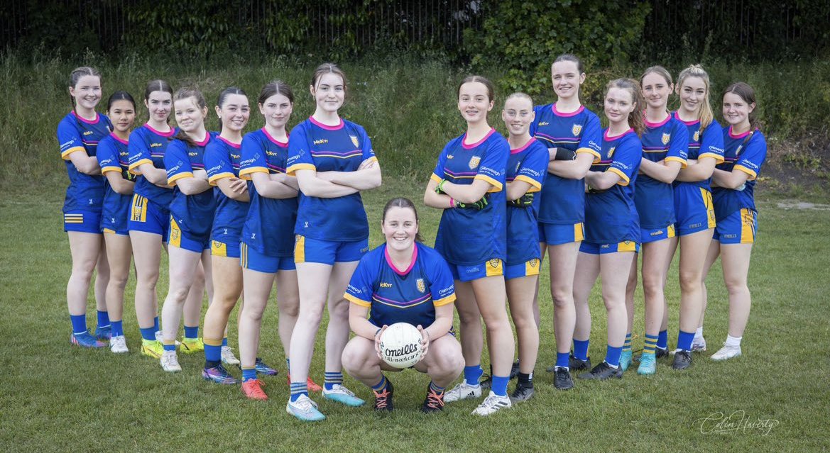 clgNaFianna's tweet photo. Best wishes to our Minor B’s who play the shield final today against St Pats Donabate 💛💙 https://t.co/fNJ3IMOx0Z