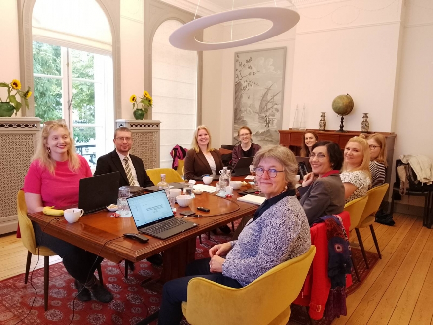 😎They say ‘do what makes you happy’ so Eurodoc met in Brussels to discuss how best to improve the conditions of Doctoral Candidates and Early Career Researchers: surl.li/lwzgr🎉
#Eurodoc #Boardmeeting #DoctoralCandidates