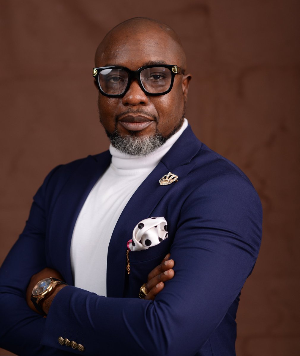 iamenopraise's tweet photo. I DRESS THE WAY I DRESS BECAUSE I AM CONFIDENT, I TALK THE WAY I TALK BECAUSE I AM CONFIDENT, I LOOK LIKE I LOOK BECAUSE I AM CONFIDENT, IT'S NOT ABOUT THE COLOGNE THAT I WEAR. IT'S THE CONFIDENCE I WEAR
SO DO NOT ALLOW MY CONFIDENCE TO OFFEND YOUR INSECURITY!

#look #walk  #wear https://t.co/It0Cg35XPq