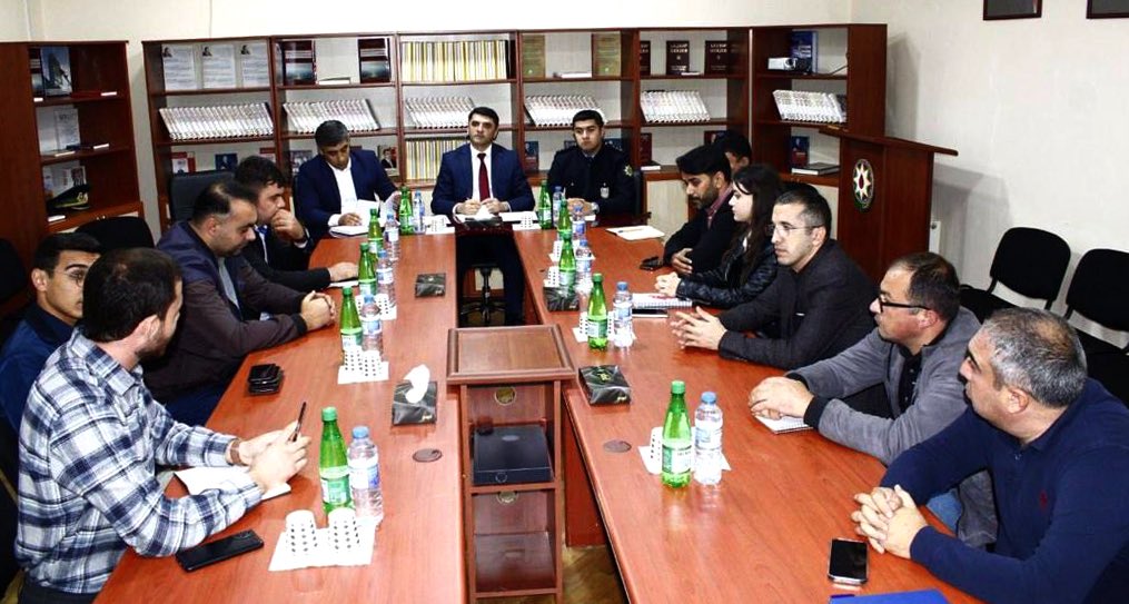 AzGomruk's tweet photo. Sahibkarlarla növbəti görüş Qəbələdə keçirilib.

Ətraflı: https://t.co/0JtbTWoyX3 https://t.co/JHv8bd4o73