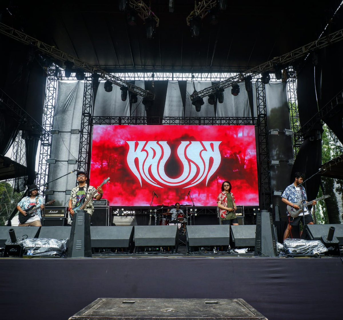 Kembali ke stage setelah sekian lama