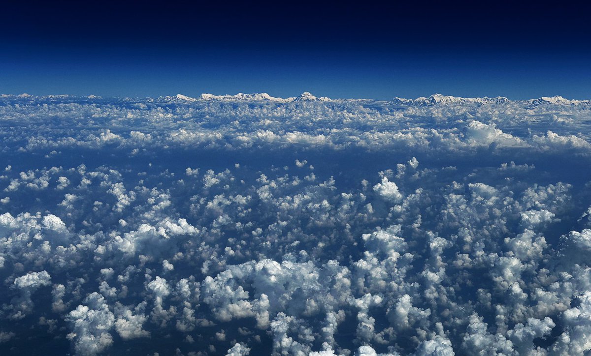 builthistories's tweet photo. Views of the Himalayas

#himalaya #himalayangeographic #himalayanview #aerialview https://t.co/2x5275hHiu