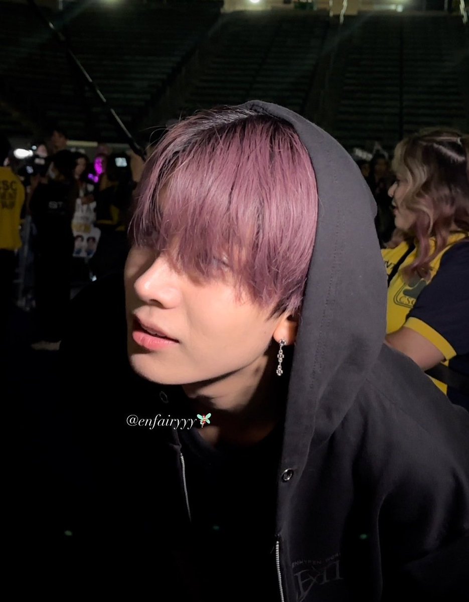 ihs_heeseung's tweet photo. omg heeseung 😣❤️ https://t.co/Z5ryCE2DYr