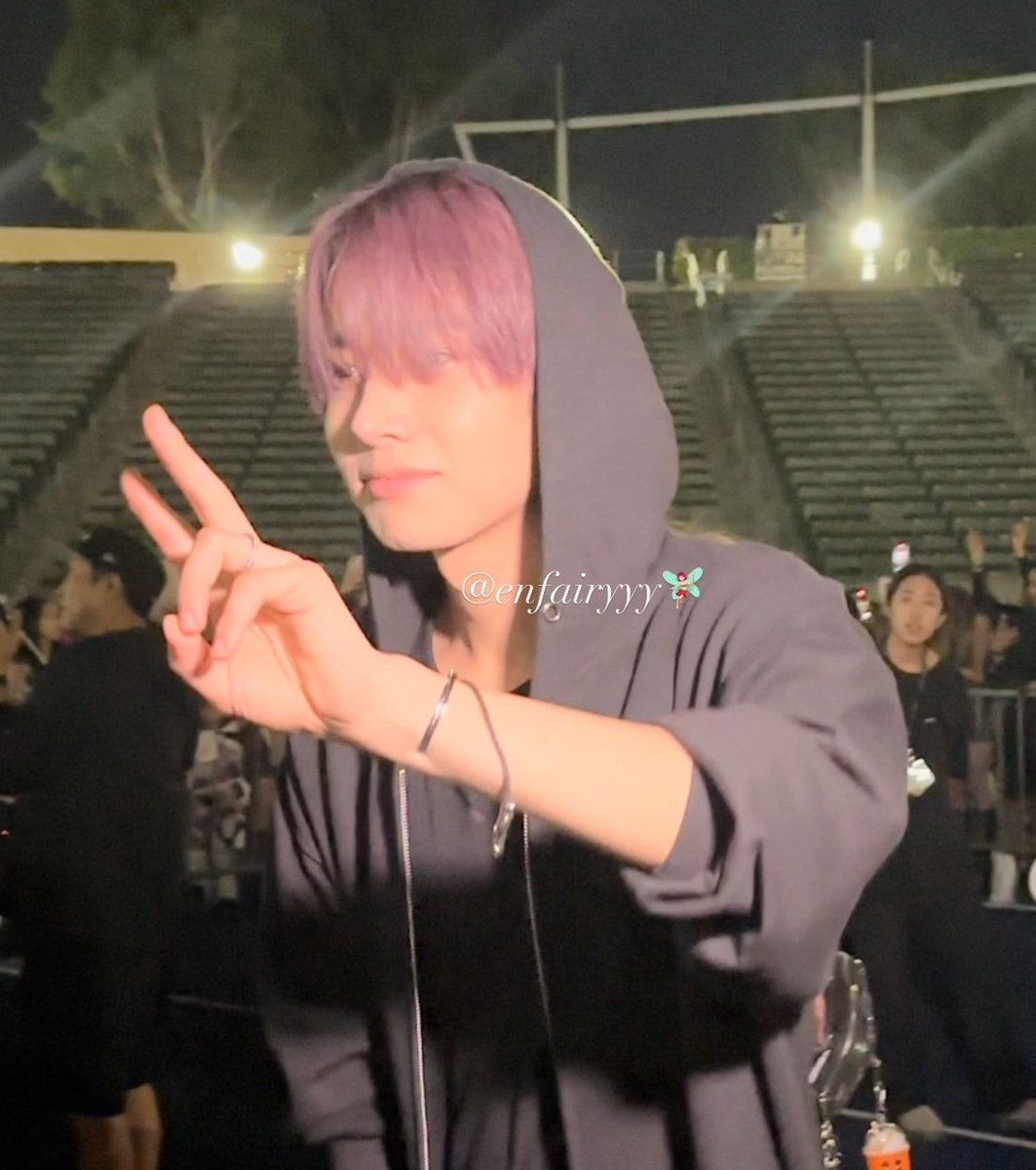 omg heeseung 😣❤️