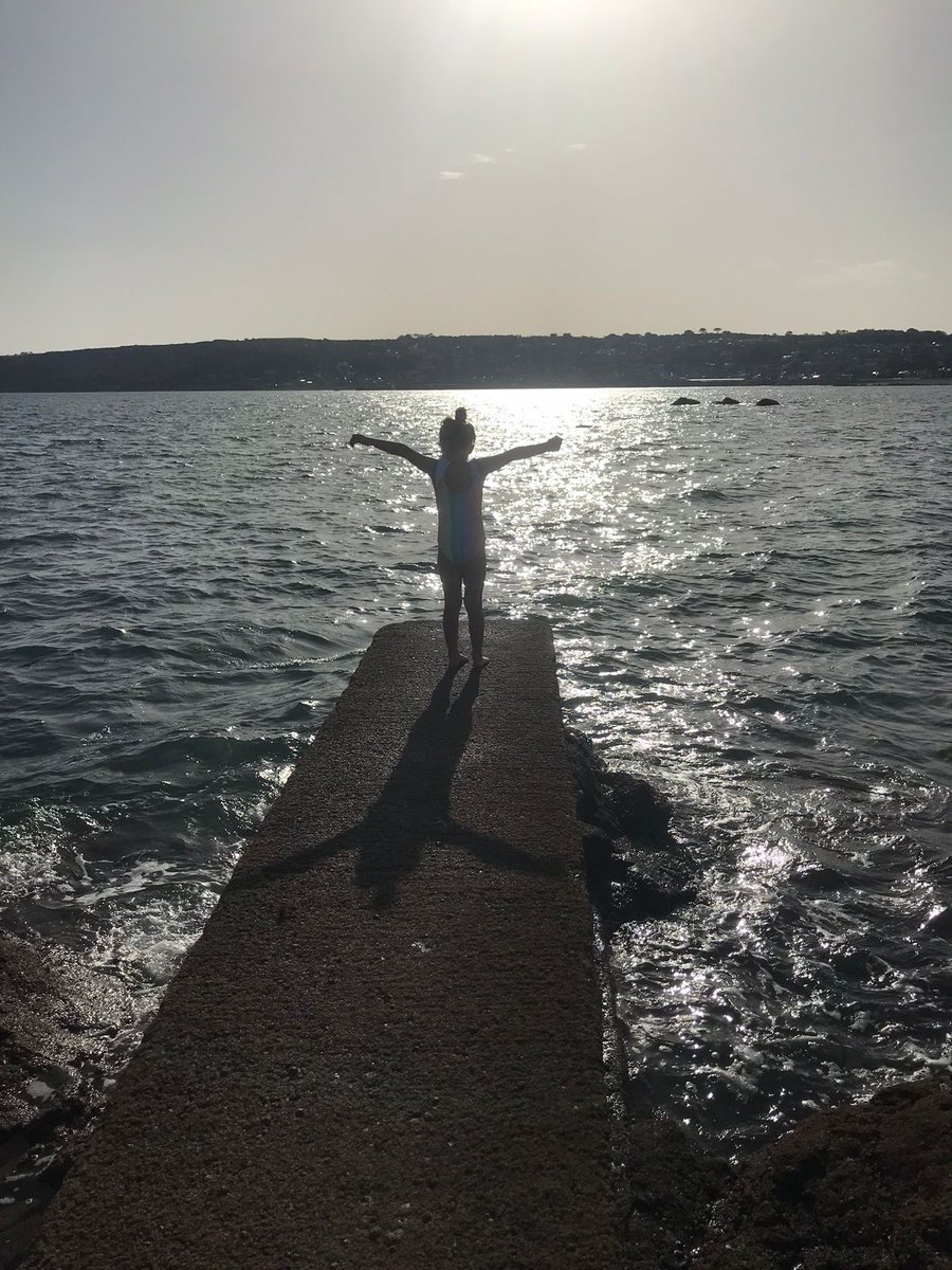 HMayWriter's tweet image. Howl (Cornish), the sun

#Cornwall #cornishlanguage