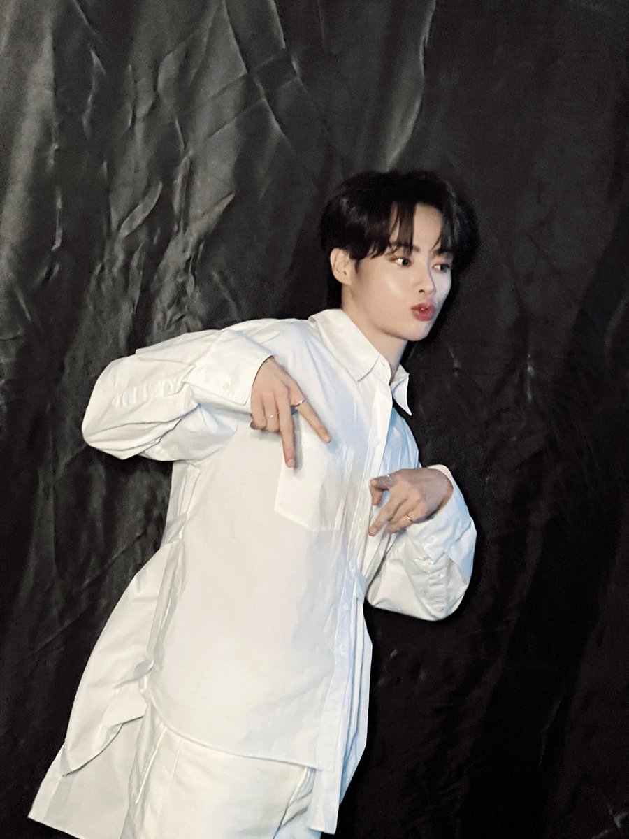 TPST_twt's tweet photo. [#한빈] SAUDI ARABIA 🇸🇦
See you guys tonight ^❤️‍🔥^ https://t.co/2JhLT2ZVG3