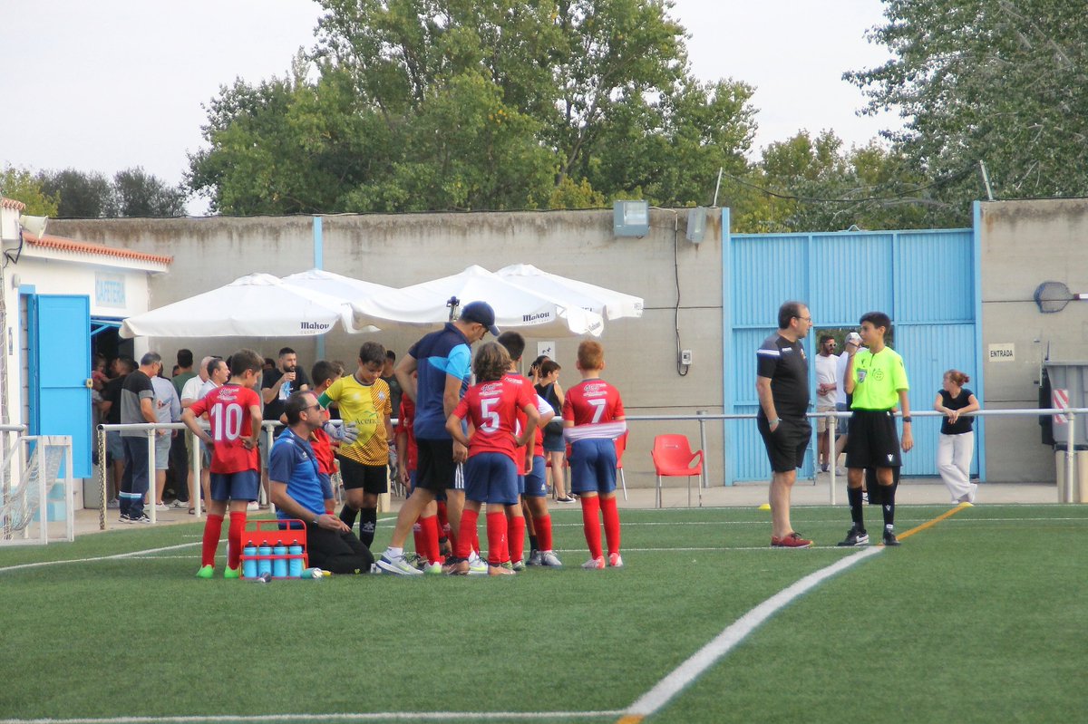 RojoFarolillo's tweet photo. ⚽️ | Fútbol Base | 👶
📊 | RESULTADOS 
🏆 | 1ª DIV. ALEVIN F-7 JUDEX G-1 
🏆 | 1ª DIV. BENJAMÍN F-8 G-1 
ALEVIN
@CanteraCDCoria 6-4 @CPMontehermoso_ 
@ADVillaMoraleja 9-3 @CPSANMIGUEL_pla 
BENJAMIN
@CanteraCDCoria 9-0 @CPMontehermoso_ 
@ADVillaMoraleja 6-5 @CPSANMIGUEL_pla https://t.co/XacbIRiT4J