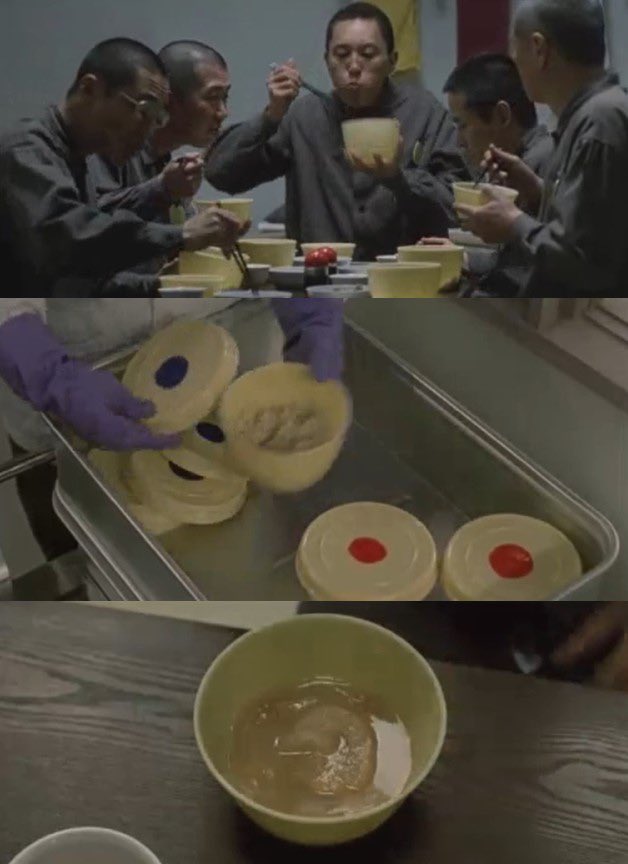 本日のお夕食 刑務所への憧れが強すぎて、ついに刑務所の食器セットを 