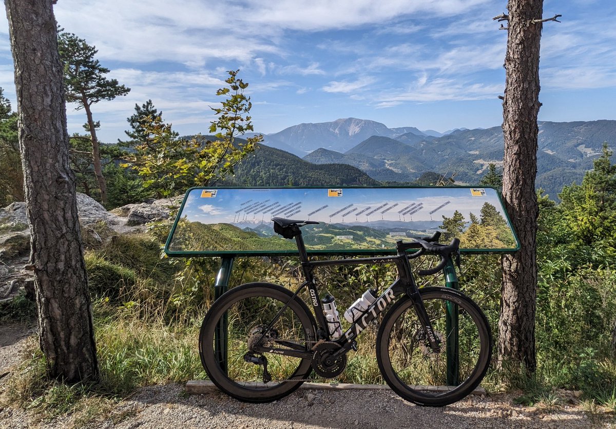 Hausberge mit Traumwetter