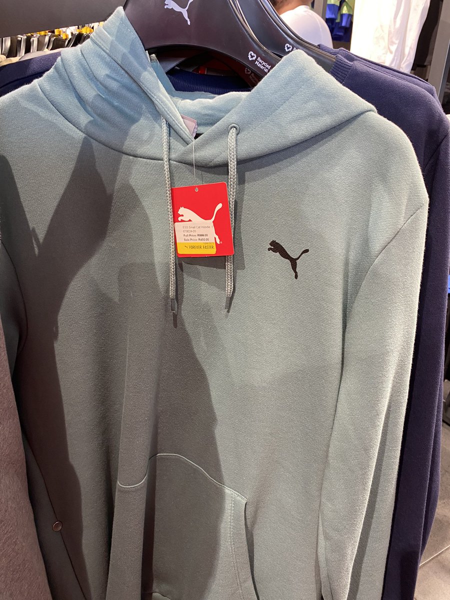 Zintathu_L's tweet photo. Puma outlet has a sale amboyibhubhudla☺️ Fourways crossing #guystalk 😂 https://t.co/v6Ks6oKrXf