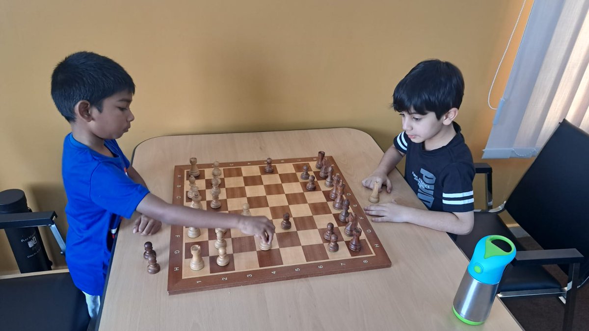 أمير الرئيسي...مسقط tweet media