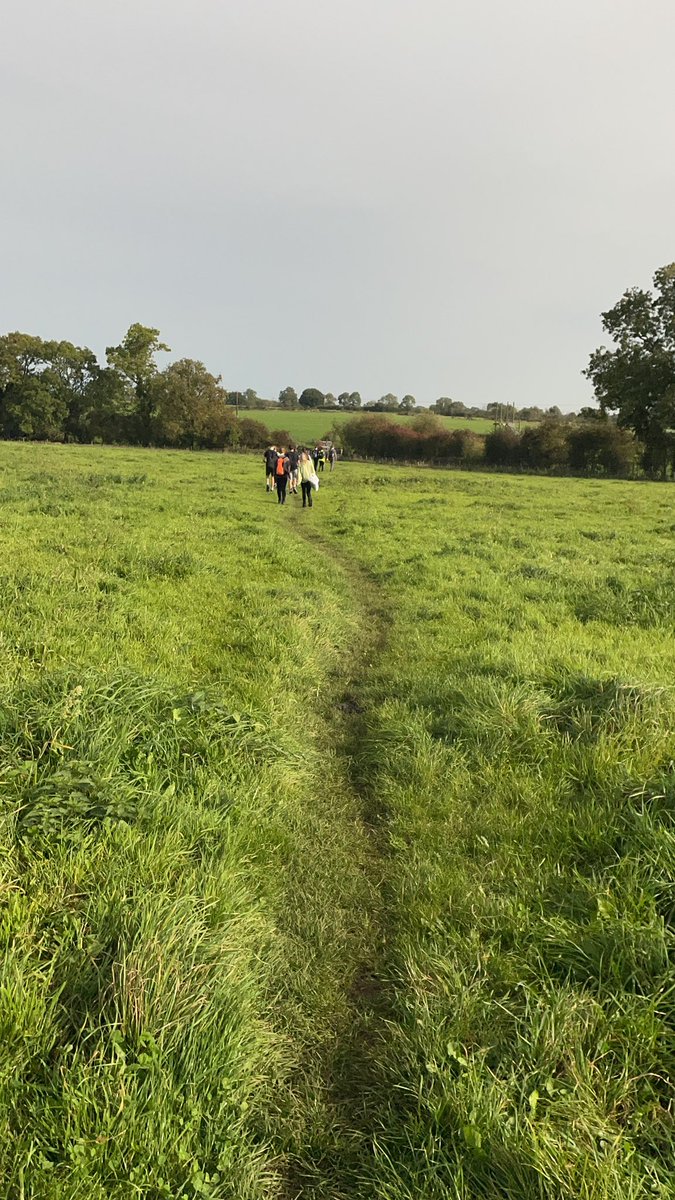 MissARonald's tweet photo. @LuttHigh Bronze TW1 going very well! Weather perfect conditions and lots of smiling faces still https://t.co/35GphOLiYH