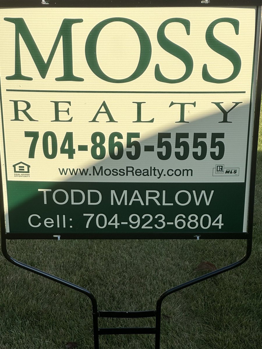 LToddMarlow's tweet photo. #IwantToddssigninmyyard https://t.co/2vQQecv5zk
