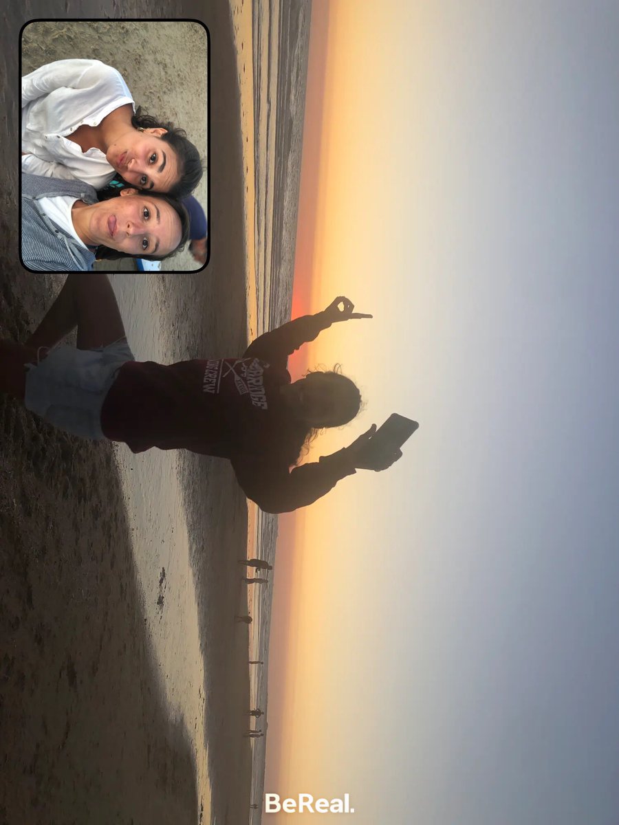 luciaruizz13's tweet photo. lo más real: er beti monopoli y playita #RealestPersonOnEarth https://t.co/N6k7yZidMs