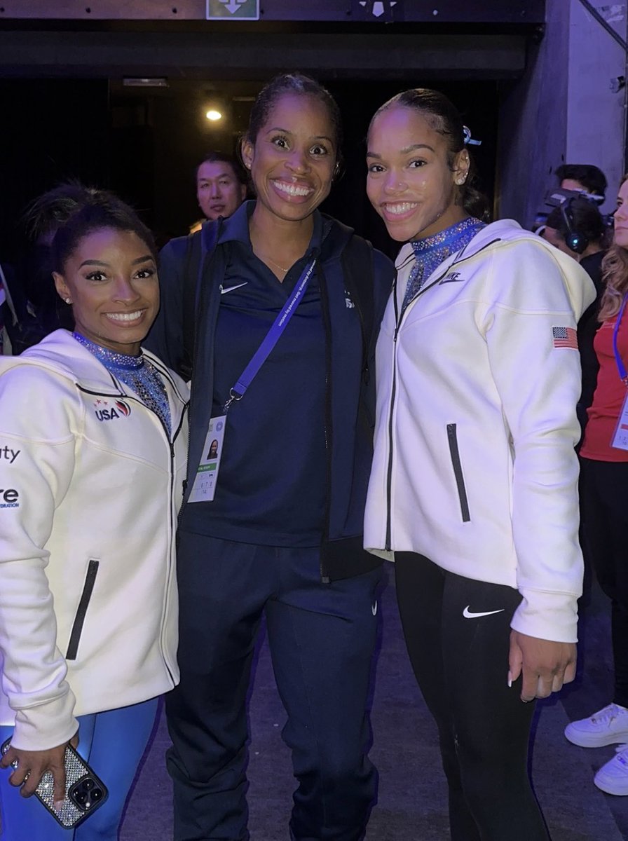 If you can see it, you can believe it. These ladies are making this world a better place and giving hope to so many! Proud is an understatement. 🤎 🇺🇸 👸🏾
#representation

@Simone_Biles 
@ShileseJ 
@USAGym