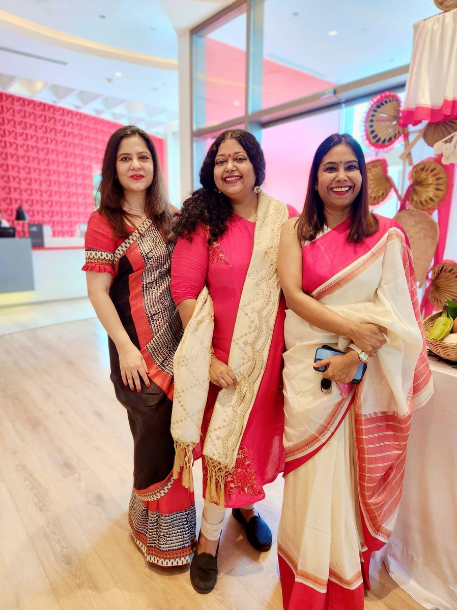 Candid by Paromita tweet media