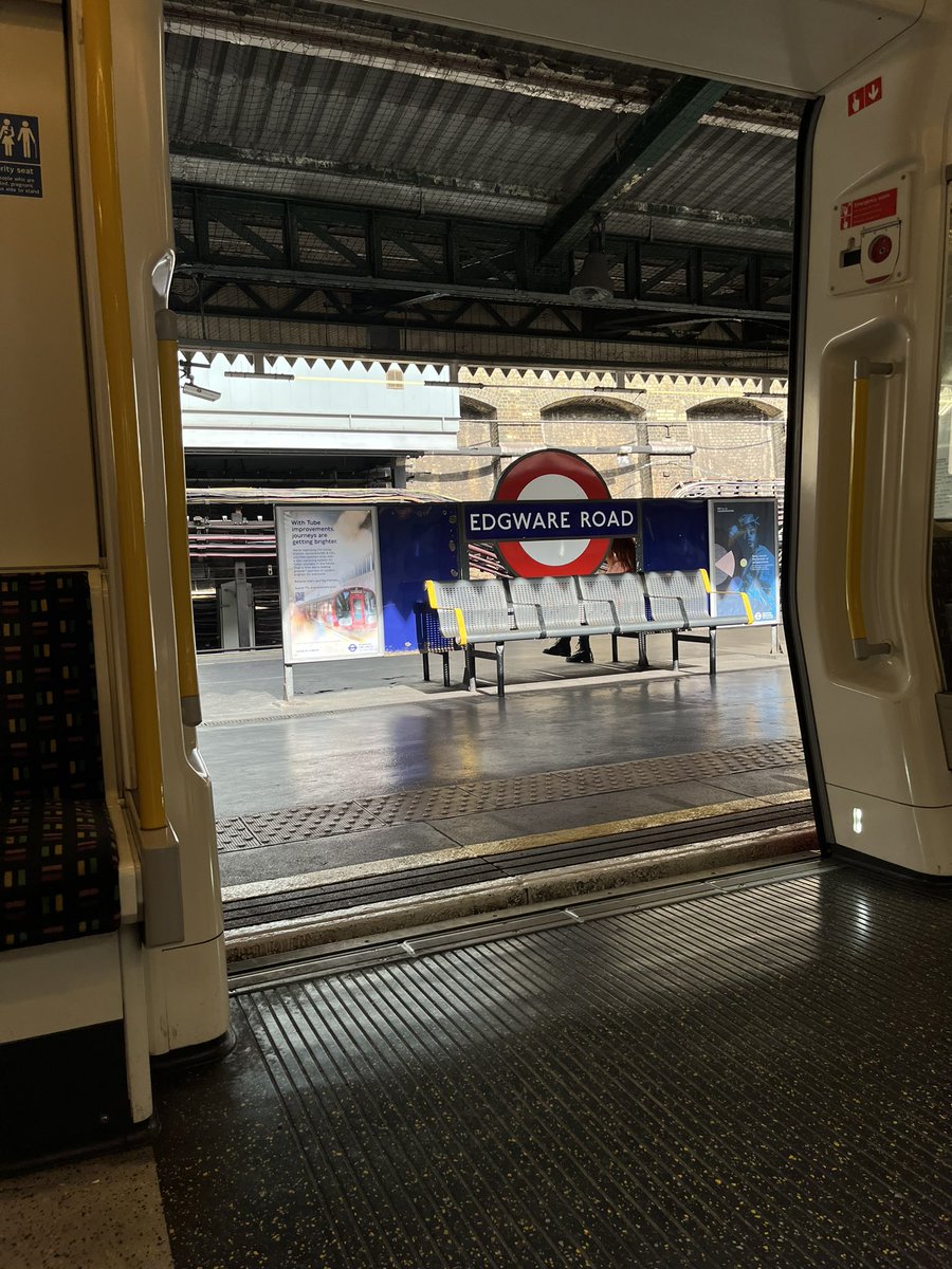 Make the Circle Line Circular Again! #MCLCA no more of this change at Edgware Road malarky @TfL