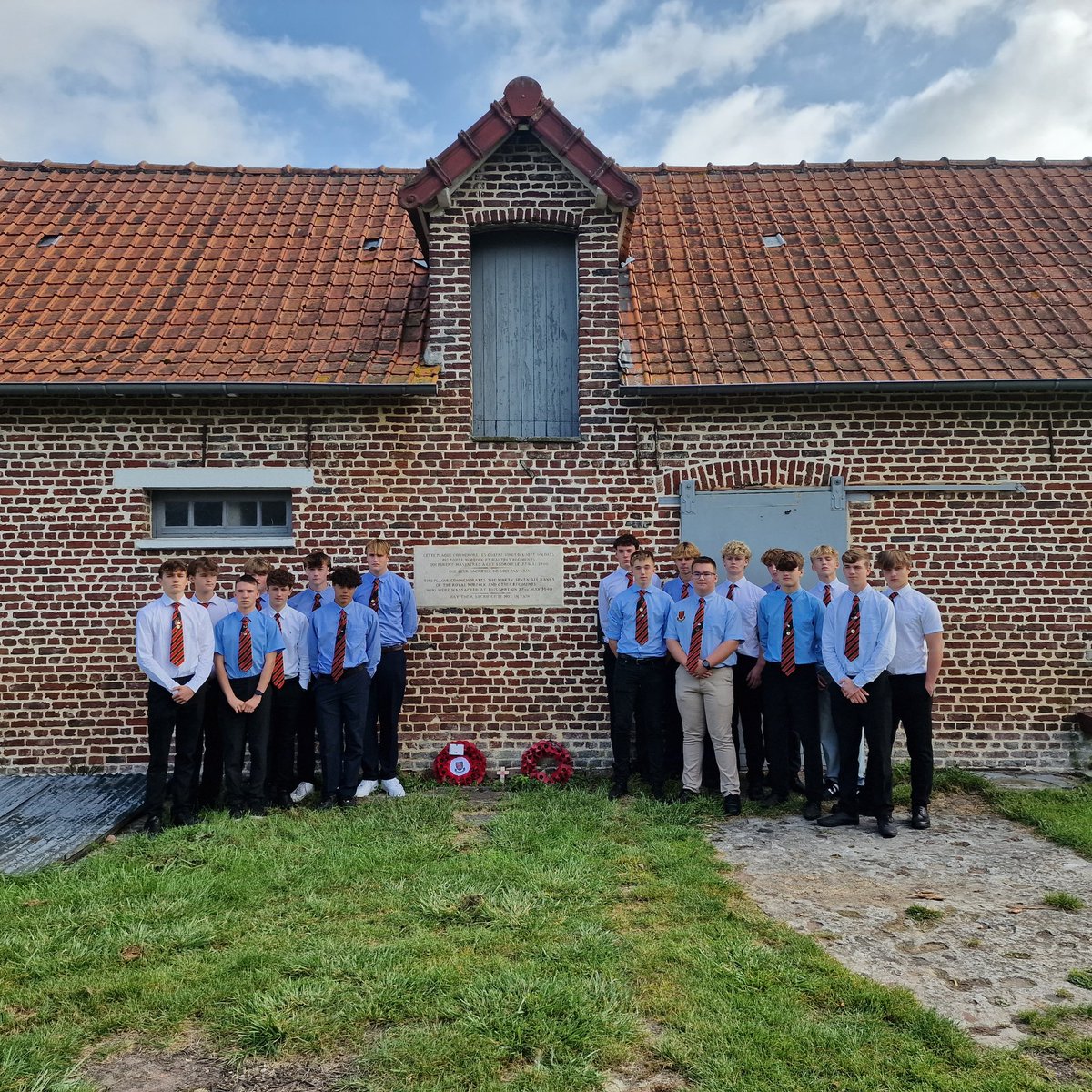 Touring with @wymondhamrfc U16's Warriors in France. This morning we made the trip to Le Paradis to remember the young men of 2 Bn Royal Norfolk Regt who sacrificed their lives fighting the rear guard action which enabled the evacuation from the Dunkirk Beaches.