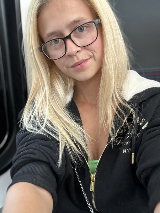 Off to London for that monthly health testing! https://t.co/8sBfmFr4Mx<a href="/tag/makecleaningsexyagain"class="tags"><span>#makecleaningsexyagain</span></a>