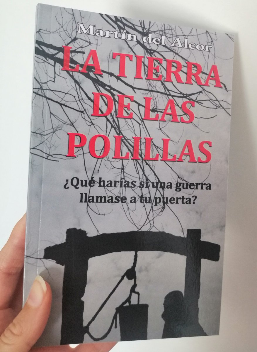 Hoy, Día de Ntra Señora del Rosario, recuerdo a una de las protagonistas de #LaTierraDeLasPolillas de @MartinDelAlcor, una novela que nos lleva a una difícil época en España. Su narrativa sencilla y emotiva nos hace sentir la angustia de los personajes y nos invita a reflexionar.