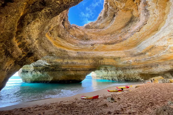 Kayaking at Benagil caves in #PORTUGAL🇵🇹🇵🇹.
Who are you taking with you??😍😍