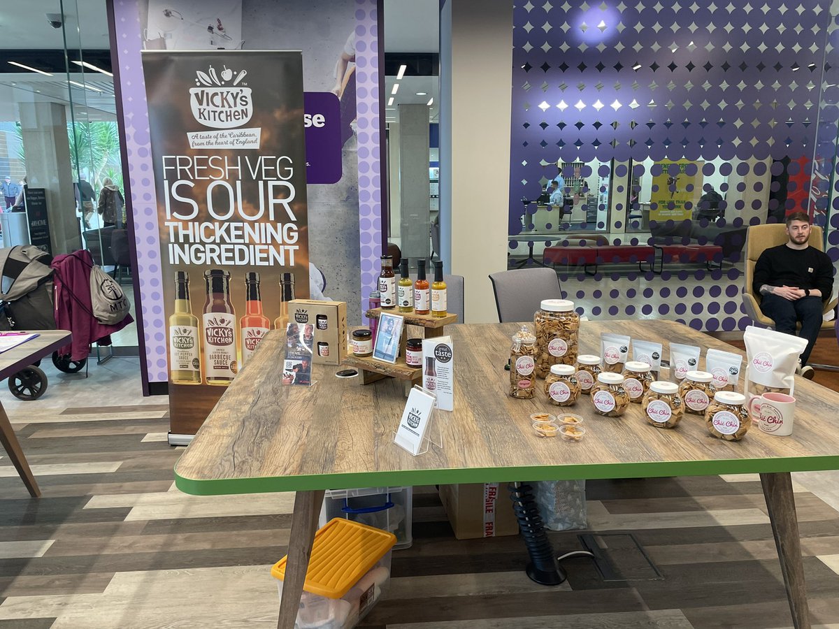 MrsDLewis_NW's tweet photo. Guess where I am??
@NaturallyTiwa @DeroisteL @vickkitch @MelMase1 @moneyheave #chicsnacks #miltonkeynes https://t.co/IFvD7sJQe4