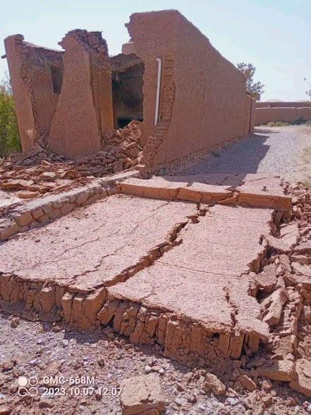 ShnizaiM's tweet photo. Zinda Jan district of Herat province after today’s earthquake. Will share details of casualties as soon as they are known. 
#herat #zindajan #earthquake #Afghanistan https://t.co/BcK17kOzX8
