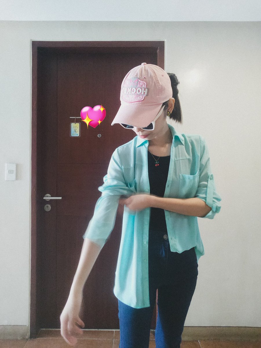 lhysesdrk1106's tweet image. today's outfit inspo is my donghae bubba 💚☺️

a late entry for #ELFselcaday 🤪