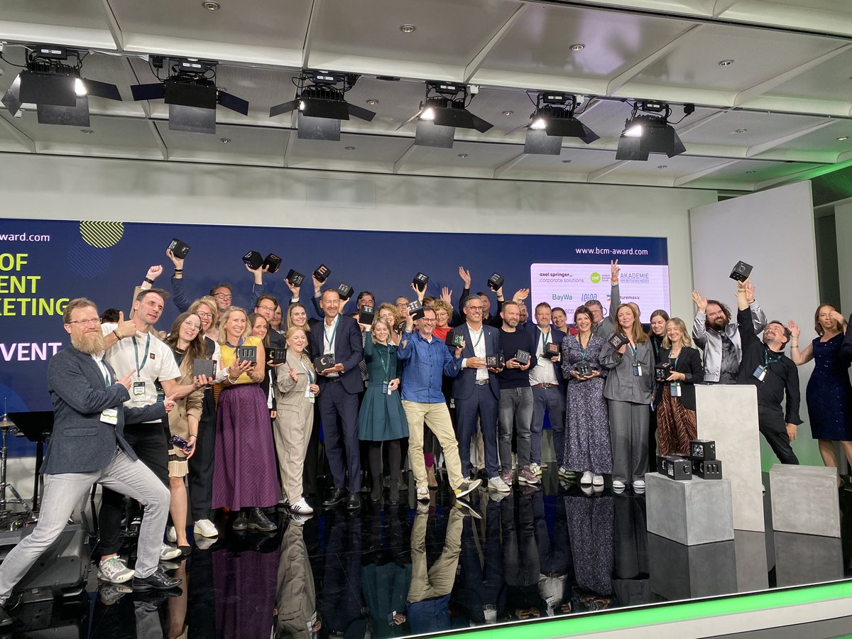 Ricarda Montag (@ricardasophie) on Twitter photo Das war der BCM Award 2023 zu Gast bei <a href="/axelspringer/">Axel Springer SE</a>. Ich freue mich über Gold 🥇 für meinen Kunden <a href="/MANtruckandbus/">MAN Truck & Bus</a>.
Ein tolles Programm, voller Workshops und Inspiration.
Mein Highlight: <a href="/coffeeandsteph/">Steffi Tönjes ☕️</a> über #TikTok bei der <a href="/deutschetelekom/">Deutsche Telekom</a>. 💡 Das war der BCM Award 2023 zu Gast bei <a href="/axelspringer/">Axel Springer SE</a>. Ich freue mich über Gold 🥇 für meinen Kunden <a href="/MANtruckandbus/">MAN Truck & Bus</a>.
Ein tolles Programm, voller Workshops und Inspiration.
Mein Highlight: <a href="/coffeeandsteph/">Steffi Tönjes ☕️</a> über #TikTok bei der <a href="/deutschetelekom/">Deutsche Telekom</a>. 💡