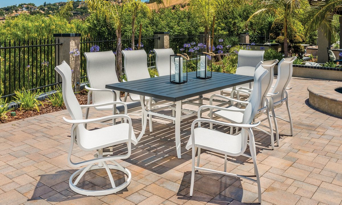 SupplySequoia's tweet photo. Bring #OutdoorLiving... To Life.
Enjoying precious moments with family &amp; friends or finding the right design and color #Gensun takes great pride in making sure your #OutdoorFurniture accomplishes both. Live life outdoors. #sequoiaoutback
Blog: https://t.co/aezhlwk6oP https://t.co/Rux2OEzSzW