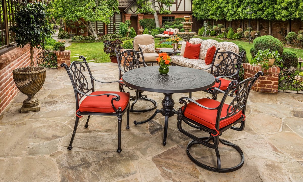 SupplySequoia's tweet photo. Bring #OutdoorLiving... To Life.
Enjoying precious moments with family &amp; friends or finding the right design and color #Gensun takes great pride in making sure your #OutdoorFurniture accomplishes both. Live life outdoors. #sequoiaoutback
Blog: https://t.co/aezhlwk6oP https://t.co/Rux2OEzSzW
