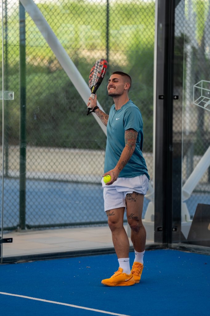 MegaPSG_'s tweet photo. 🔴🔵 Nasser Al-Khelaïfi et Marco Verratti se sont retrouvés le temps d’un petit match de padel à Doha. 🎾

(@YanisChakib) https://t.co/2Xs3cTWivH