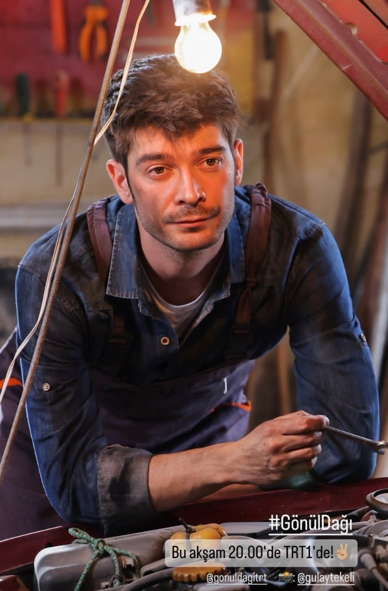 Sara0Se73's tweet photo. Hem sempatik hem yakışıklı #burakcan❤ 💫
#Erkan usta🔧 
bu akşam saat 20.00'de Trt1'dr  #GönülDağı https://t.co/EnVdMnLqiG