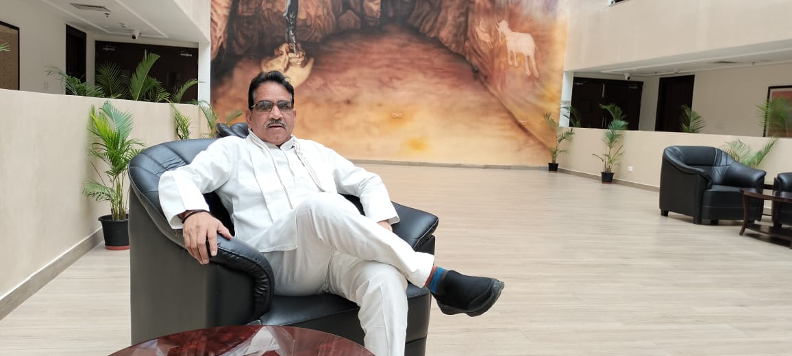 LokendraIYC's tweet photo. चुनाव के ठीक पहले ,एक ऐसे नेता जो कि पिछले तीन वर्षो से संगठन को मजबूती प्रदान करते रहे ,कार्यकर्ताओ को सम्मान दिलाते रहे, ऐसे में जिलाध्यछ बदलना निश्चित ही कांग्रेस पार्टी के द्वारा गलत निर्णय लिया गया।।
@RahulGandhi 
@OfficeOfKNath 
@KamleshwarPatel 
@istandwithlakhanpatel https://t.co/9uPaDHnepM