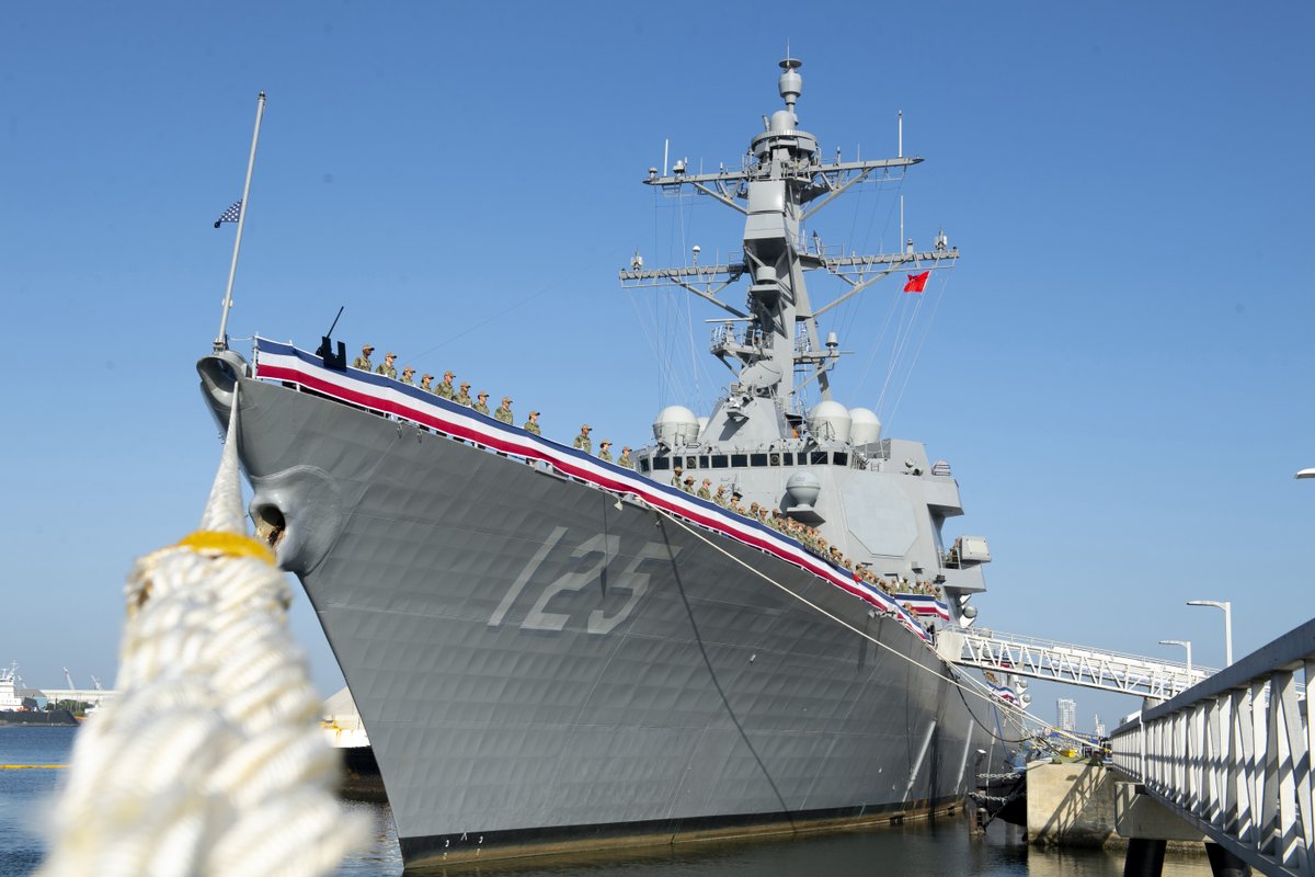 U.S. Navy tweet media