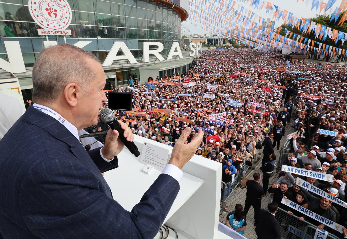 AvEkremOlgac's tweet photo. #TürkiyeYüzyılı’nda Dünya Liderimiz Cumhurbaşkanımız ve AK Parti Genel Başkanımız @RTErdogan öncülüğünde yapılan AK Parti 4. Olağanüstü Büyük Kongresi ülkemize ve milletmize hayırlara vesile olsun.

#HepYeniHepİleri

İlk günkü aşk ve heyecanla hep yeni hep ileri.. https://t.co/AsW6QFdCBM