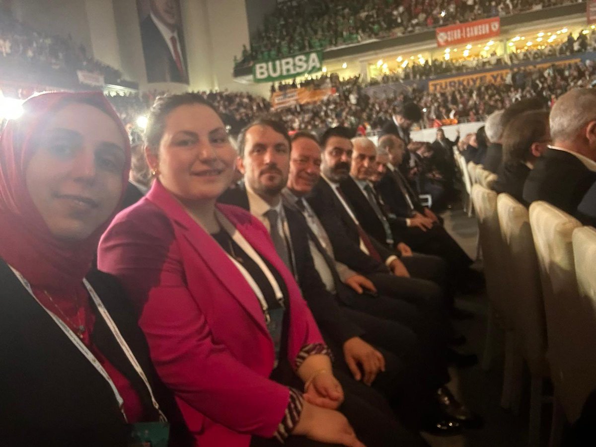 AvEkremOlgac's tweet photo. #TürkiyeYüzyılı’nda Dünya Liderimiz Cumhurbaşkanımız ve AK Parti Genel Başkanımız @RTErdogan öncülüğünde yapılan AK Parti 4. Olağanüstü Büyük Kongresi ülkemize ve milletmize hayırlara vesile olsun.

#HepYeniHepİleri

İlk günkü aşk ve heyecanla hep yeni hep ileri.. https://t.co/AsW6QFdCBM