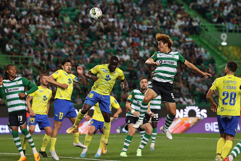 SORTEIO 4 BILHETES SPORTING CP VS AROUCA (DOMINGO - 20:30H, ALVALADE) 🚨

- Seguir <a href="/Betano_PT/">Betano Portugal 🔞</a> e <a href="/Sporting_CPAdep/">Sporting CP Adeptos 🏆🏆</a> 
- RT + FAV

Haverão dois sorteados, cada um com direito a 2 bilhetes. Vencedor anunciado hoje às 20:30H ⏳