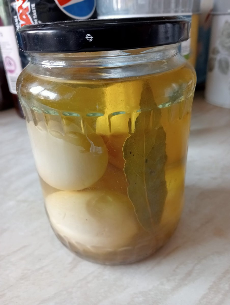 worksovart's tweet image. I won&apos;t deny it, the last 2 weeks have been the most emotional of my life. I&apos;ve been waiting for my eggs to pickle. I agree that the brine looks like a raw sewage discharge that would trouble Feargal Sharkey, but today the waiting is over. They&apos;re blooming lush
@food
@EricPickles