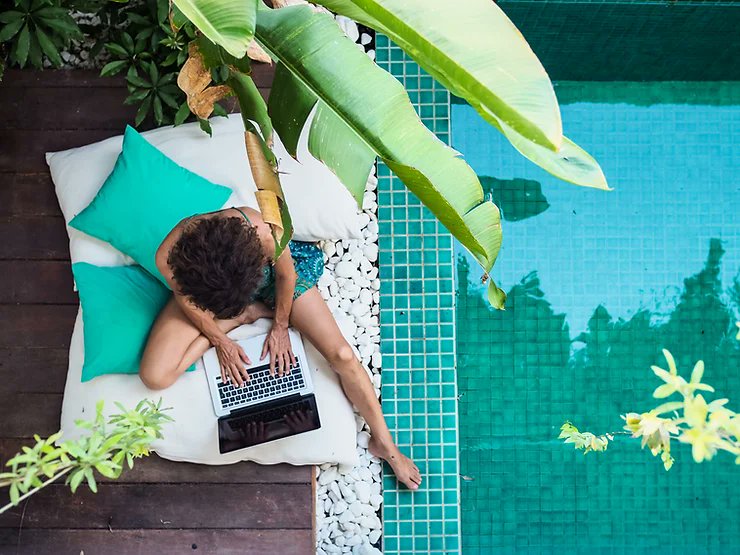 Attracting Digital Nomads: How Hotels Can Cater to the Modern Workforce.
-
bit.ly/46nhH2G
-
#HotelMarketing #hospitality #DigitalNomads