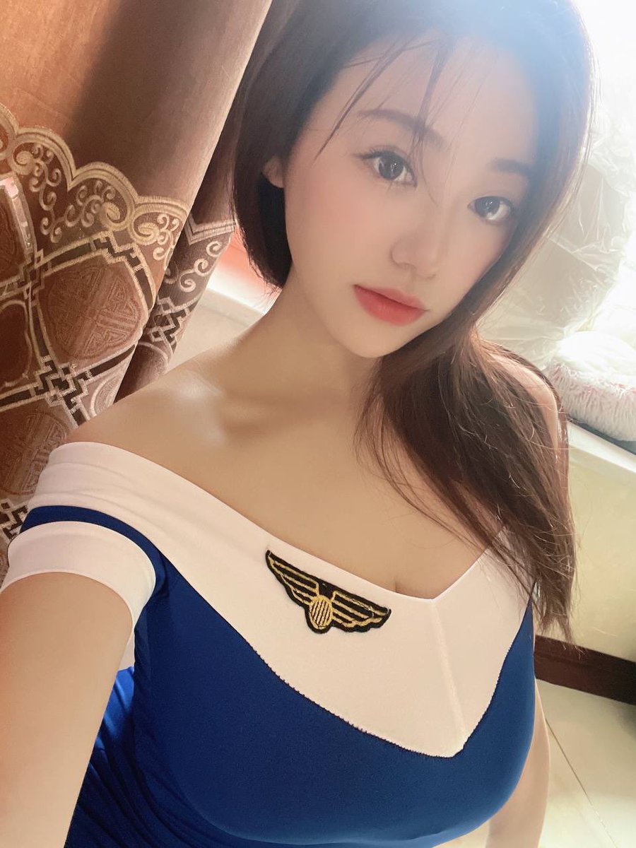 naiping889's tweet photo. @elizamiaomiao_ @ddanlikeu 你们所说的，你们到底有多大根，，有多持久，有多威猛，有几分真实，要获得我的认可，就是来线下单杀我，已经摆好姿势，厉害不厉害弄进来才知道呢🤫 来试试？😏 https://t.co/H4F5odFr2Z