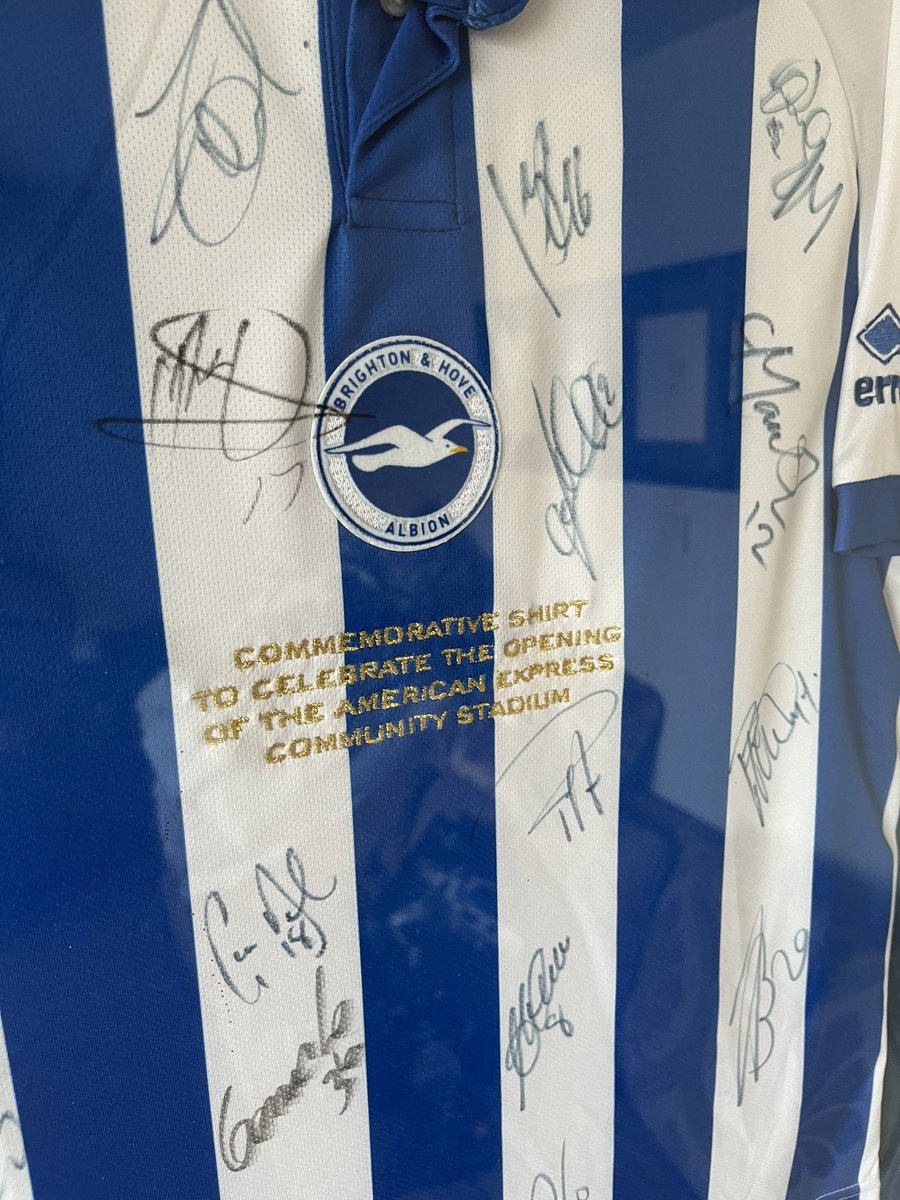 dazpaine's tweet photo. Any of my #bhafc mates want to make me offer for this beauty? https://t.co/APFXZ3yerm